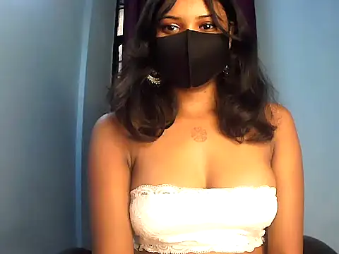 PAYARI PURVI online show from 12-22-25, 08:44