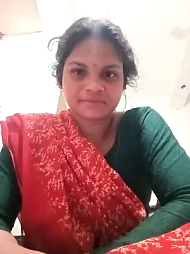 Snapshot of SHMA-77 chatting on 11-12-25, 05:13 SHMA-77 online show from 11-12-25, 05:13