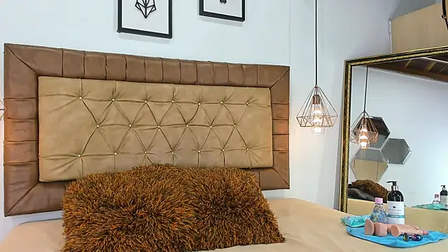 hannarose1208 online show from 10-08-25, 01:20