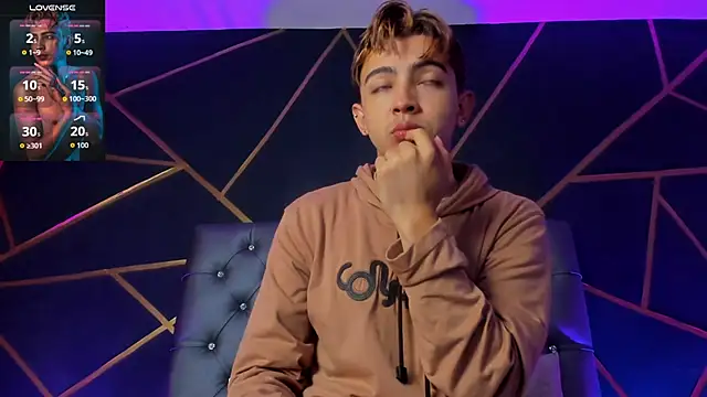 Lian Miller1  online show from 01-12-26, 12:32