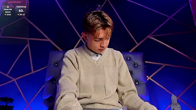 Lian Miller1  online show from 02-11-26, 12:43