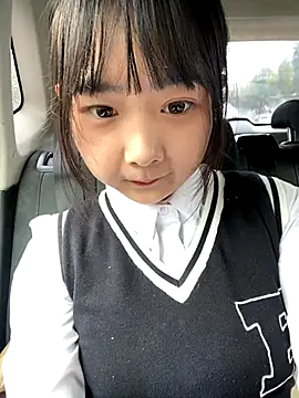 Snapshot of tiantian-26 chatting on 10-05-25, 02:21 tiantian-26 online show from 10-05-25, 02:21