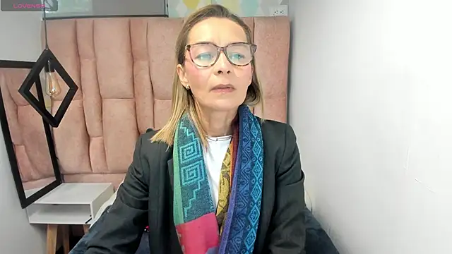 Issa Milf   online show from 05-02-26, 02:22