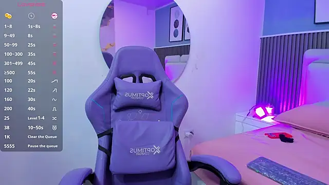 Snapshot of liz__cute chatting on 10-09-25, 11:30 liz cute online show from 10-09-25, 11:30