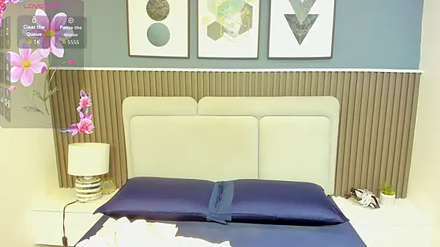 Snapshot of liz__cute chatting on 11-15-25, 11:40 liz cute online show from 11-15-25, 11:40