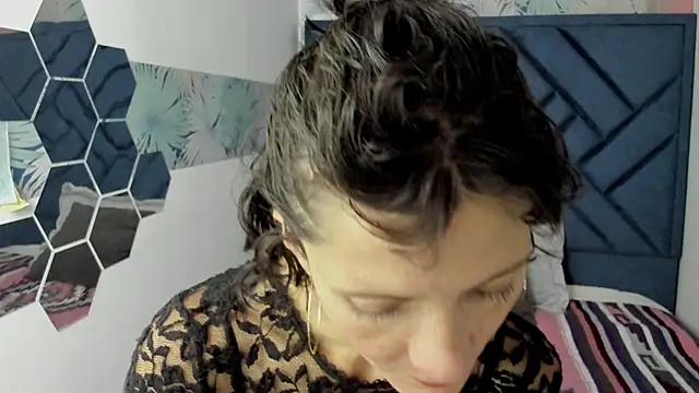 Snapshot of Valery_More__ chatting on 11-07-25, 12:16 Valery More online show from 11-07-25, 12:16