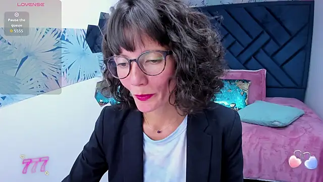 Valery More   online show from 04-29-26, 05:30
