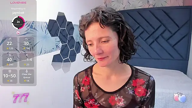 Valery More   online show from 06-15-26, 02:19