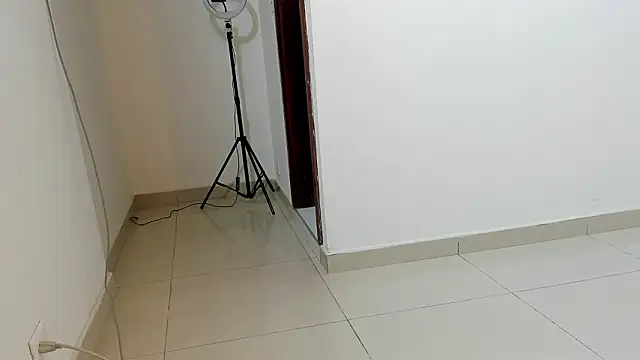 Taylormaccurdy  online show from 02-06-26, 08:12