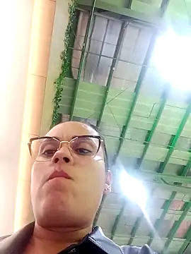 Snapshot of QueenBDSM chatting on 10-11-25, 12:21 QueenBDSM online show from 10-11-25, 12:21