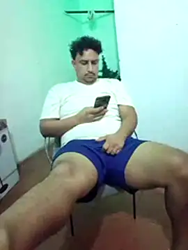 Snapshot of Tequilamaster chatting on 11-14-25, 04:28 Tequilamaster online show from 11-14-25, 04:28