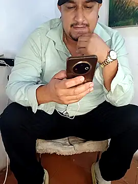 Snapshot of Tequilamaster chatting on 04-01-26, 03:18 Tequilamaster online show from 04-01-26, 03:18