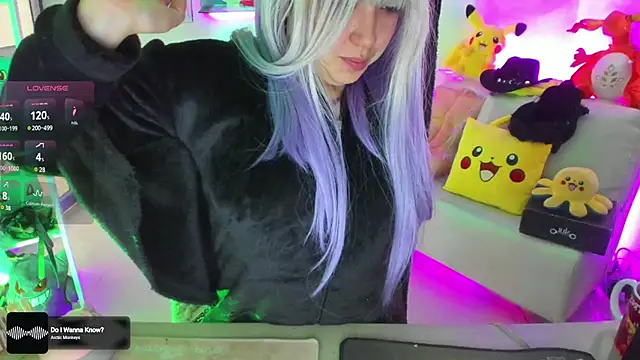 Snapshot of melody_neko777 chatting on 10-01-25, 12:44 melody neko777 online show from 10-01-25, 12:44