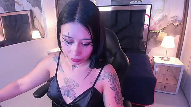SusanVilla online show from 06-16-26, 08:11