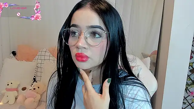 Snapshot of _miasophie_ chatting on 11-13-25, 02:32 miasophie online show from 11-13-25, 02:32