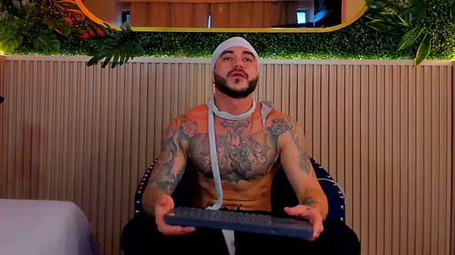 Snapshot of Dante_Dimarco chatting on 10-10-25, 12:59 Dante Dimarco online show from 10-10-25, 12:59