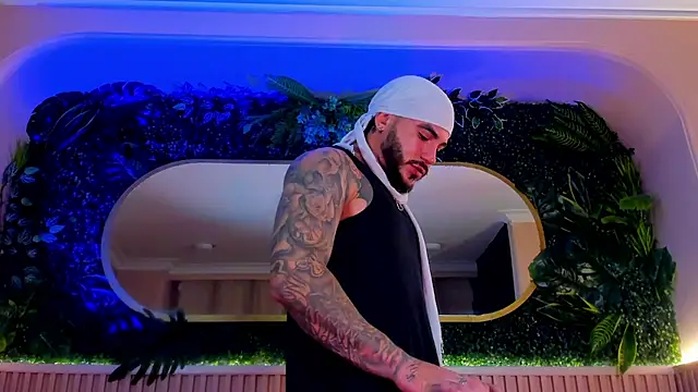 Snapshot of Dante_Dimarco chatting on 10-17-25, 12:25 Dante Dimarco online show from 10-17-25, 12:25