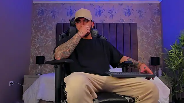 Snapshot of Dante_Dimarco chatting on 10-25-25, 12:07 Dante Dimarco online show from 10-25-25, 12:07