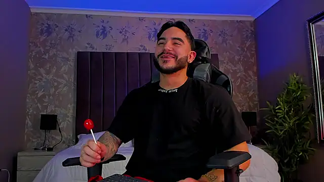 Snapshot of Dante_Dimarco chatting on 11-02-25, 10:01 Dante Dimarco online show from 11-02-25, 10:01