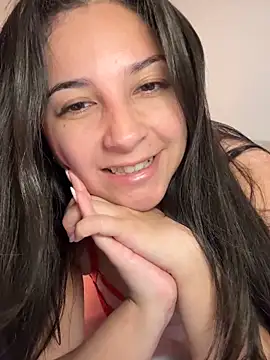 Snapshot of cotearaya01 chatting on 11-13-25, 02:32 cotearaya01 online show from 11-13-25, 02:32