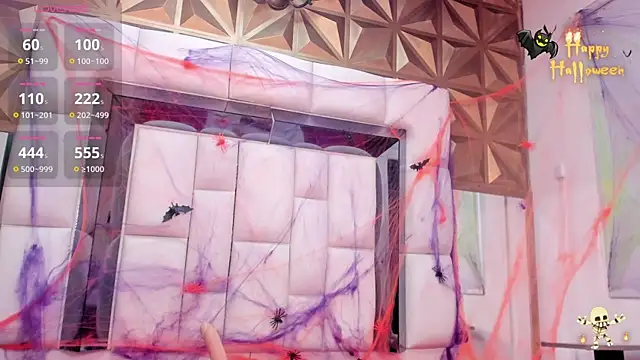 Snapshot of violet_milleer chatting on 10-29-25, 07:04 violet milleer online show from 10-29-25, 07:04