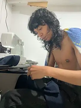 MadamLeRouge online show from 10-25-25, 10:26