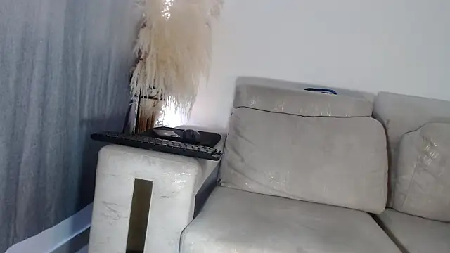 Adrew fox online show from 10-15-25, 01:22