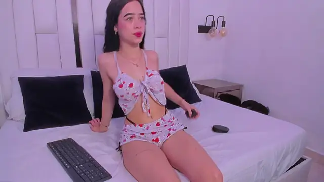 georgina kloss online show from 11-08-25, 01:22