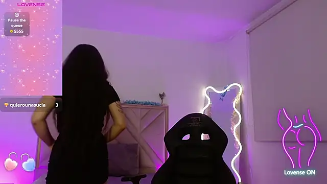 Snapshot of Ixchel_tay chatting on 10-17-25, 03:10 Ixchel tay online show from 10-17-25, 03:10