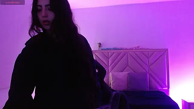 Snapshot of Ixchel_tay chatting on 11-16-25, 03:34 Ixchel tay online show from 11-16-25, 03:34