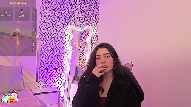 Snapshot of Ixchel_tay chatting on 02-21-26, 03:29 Ixchel tay online show from 02-21-26, 03:29