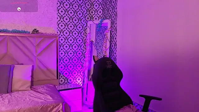 Snapshot of Ixchel_tay chatting on 03-09-26, 03:43 Ixchel tay online show from 03-09-26, 03:43