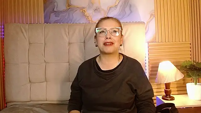 Snapshot of mavyhot303 chatting on 11-05-25, 10:21 mavyhot303 online show from 11-05-25, 10:21