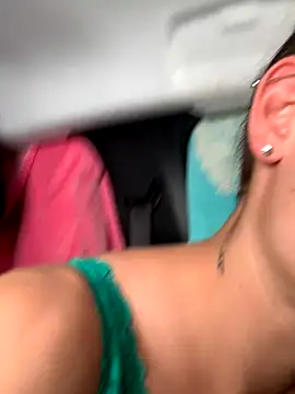 GoldenPussy1329 online show from 10-10-25, 02:16