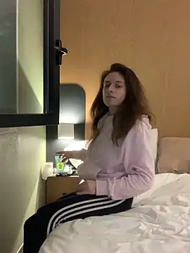 Snapshot of GoldenPussy1329 chatting on 02-10-26, 10:03 GoldenPussy1329 online show from 02-10-26, 10:03