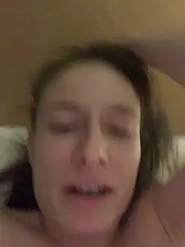 Snapshot of GoldenPussy1329 chatting on 02-20-26, 05:48 GoldenPussy1329 online show from 02-20-26, 05:48