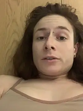 Snapshot of GoldenPussy1329 chatting on 02-27-26, 02:33 GoldenPussy1329 online show from 02-27-26, 02:33