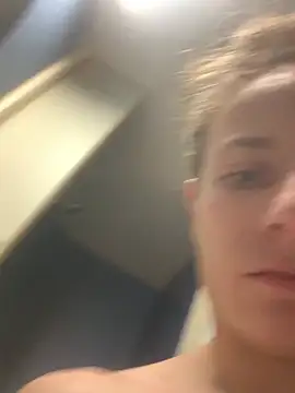 Snapshot of GoldenPussy1329 chatting on 03-11-26, 08:37 GoldenPussy1329 online show from 03-11-26, 08:37