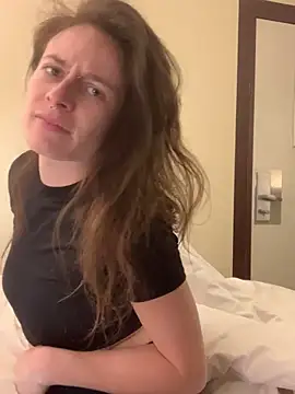 Snapshot of GoldenPussy1329 chatting on 03-13-26, 02:18 GoldenPussy1329 online show from 03-13-26, 02:18