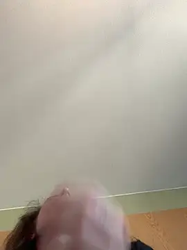 Snapshot of GoldenPussy1329 chatting on 03-20-26, 10:09 GoldenPussy1329 online show from 03-20-26, 10:09