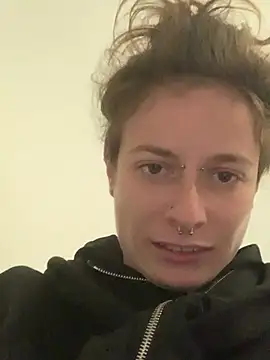 Snapshot of GoldenPussy1329 chatting on 03-23-26, 10:36 GoldenPussy1329 online show from 03-23-26, 10:36