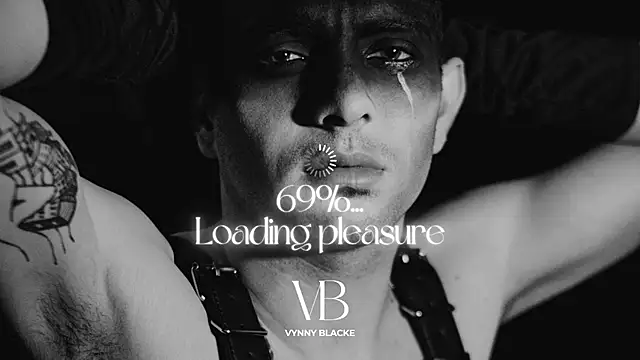 Snapshot of VynnyBlacke_ chatting on 11-07-25, 11:27 VynnyBlacke online show from 11-07-25, 11:27