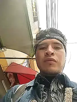 Snapshot of Angel_3-0 chatting on 10-27-25, 04:11 Angel 3-0 online show from 10-27-25, 04:11