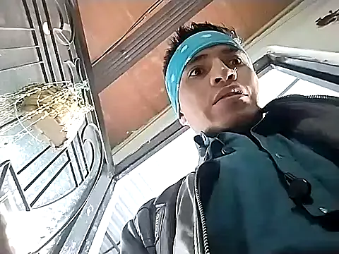 Snapshot of Angel_3-0 chatting on 11-01-25, 09:28 Angel 3-0 online show from 11-01-25, 09:28