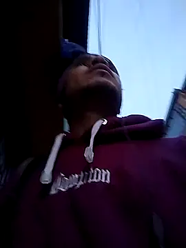 Snapshot of Angel_3-0 chatting on 11-06-25, 10:43 Angel 3-0 online show from 11-06-25, 10:43