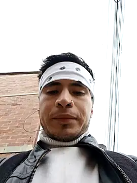 Snapshot of Angel_3-0 chatting on 11-21-25, 08:40 Angel 3-0 online show from 11-21-25, 08:40