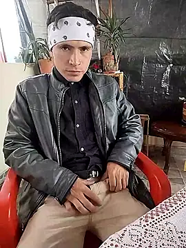 Snapshot of Angel_3-0 chatting on 01-12-26, 03:39 Angel 3-0 online show from 01-12-26, 03:39