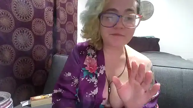 daniak90 online show from 10-27-25, 04:49