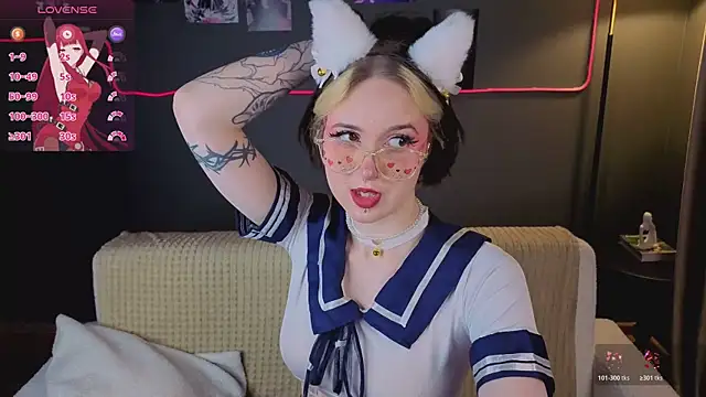 Snapshot of luna_son chatting on 02-28-26, 11:06 luna son online show from 02-28-26, 11:06