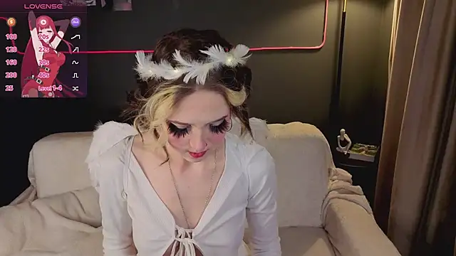 Snapshot of luna_son chatting on 03-22-26, 09:40 luna son online show from 03-22-26, 09:40